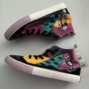 NWT Women's Disney Nightmare Before Christmas High Top Lace Up sneaker